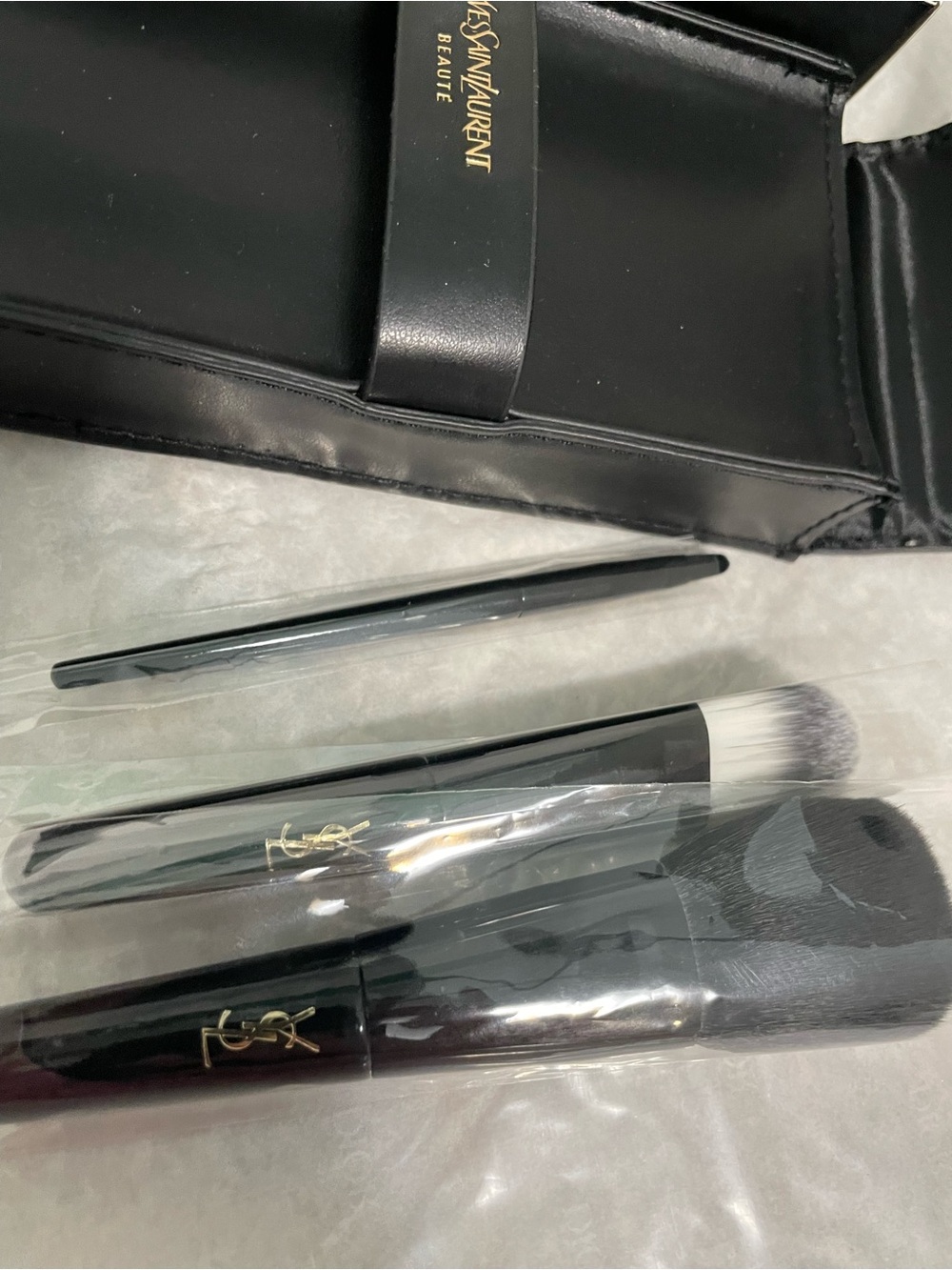 Yves Saint Laurent Beauté Brush set